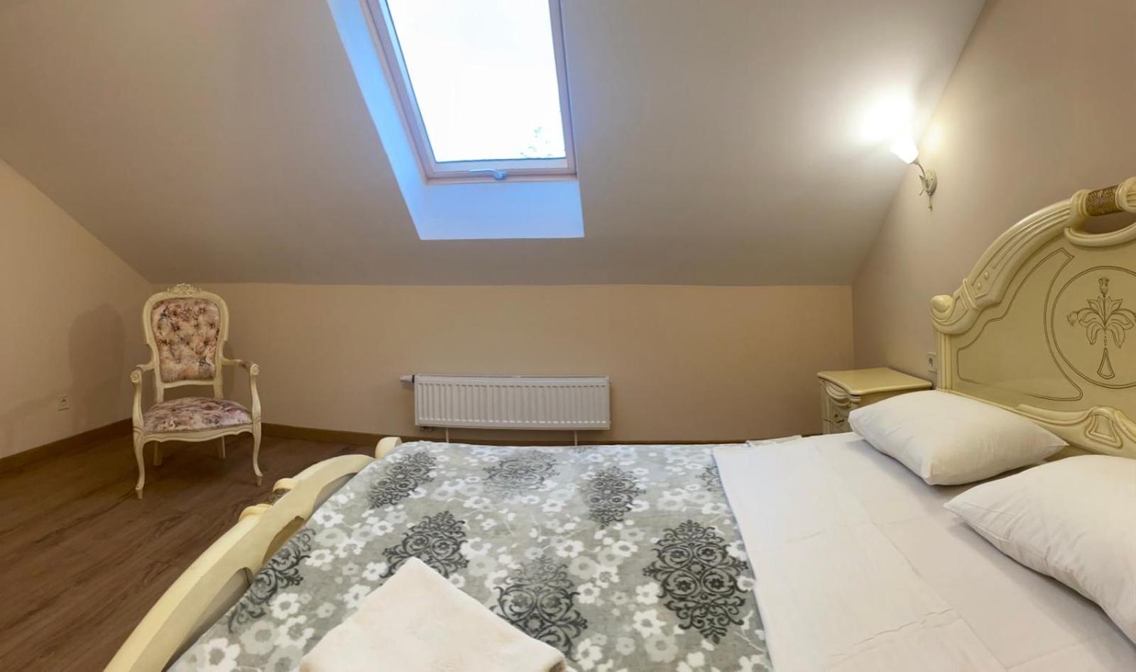 Apart Yaroslava Osmomysla 9 Square - City Center Liov Exterior foto