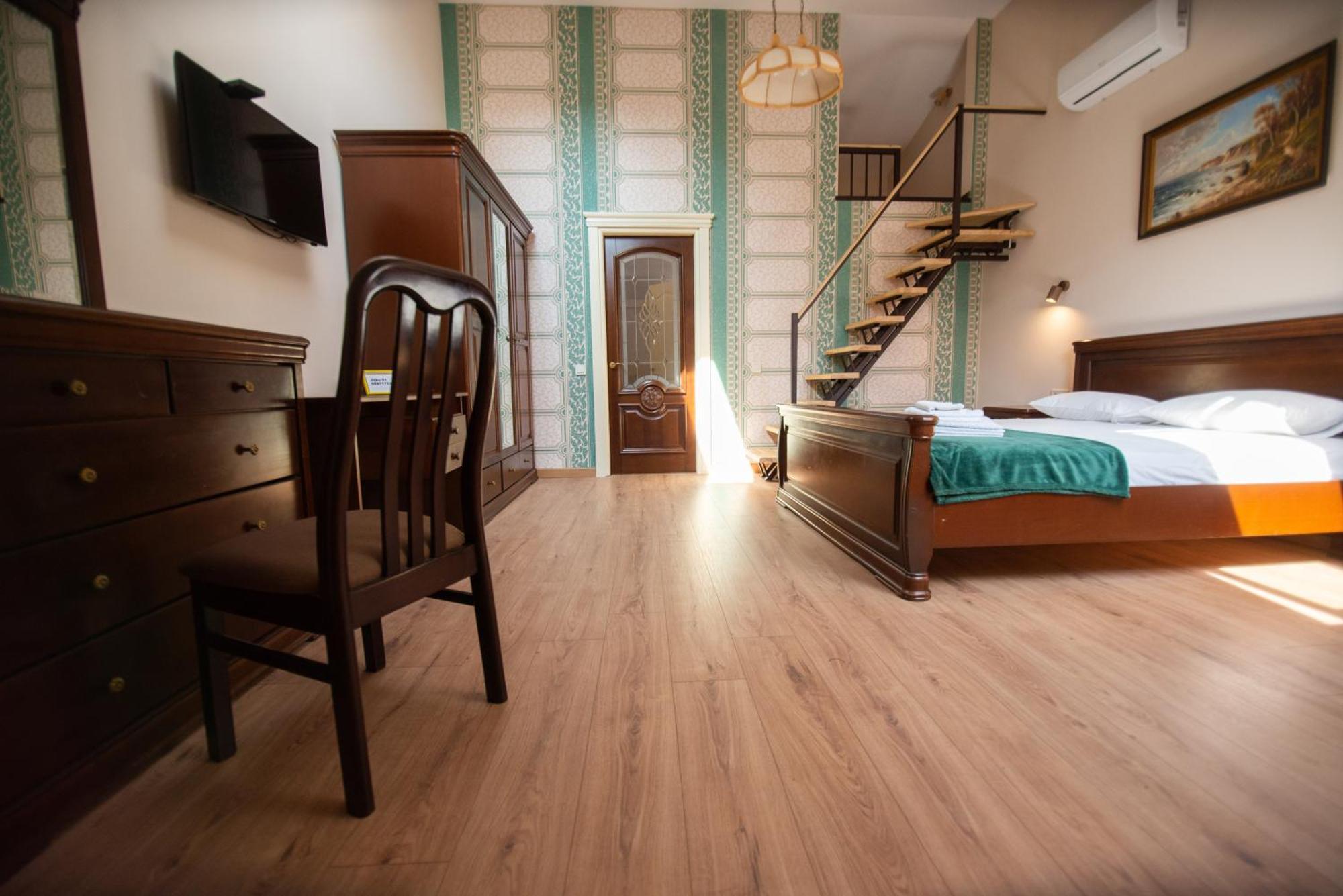 Apart Yaroslava Osmomysla 9 Square - City Center Liov Exterior foto
