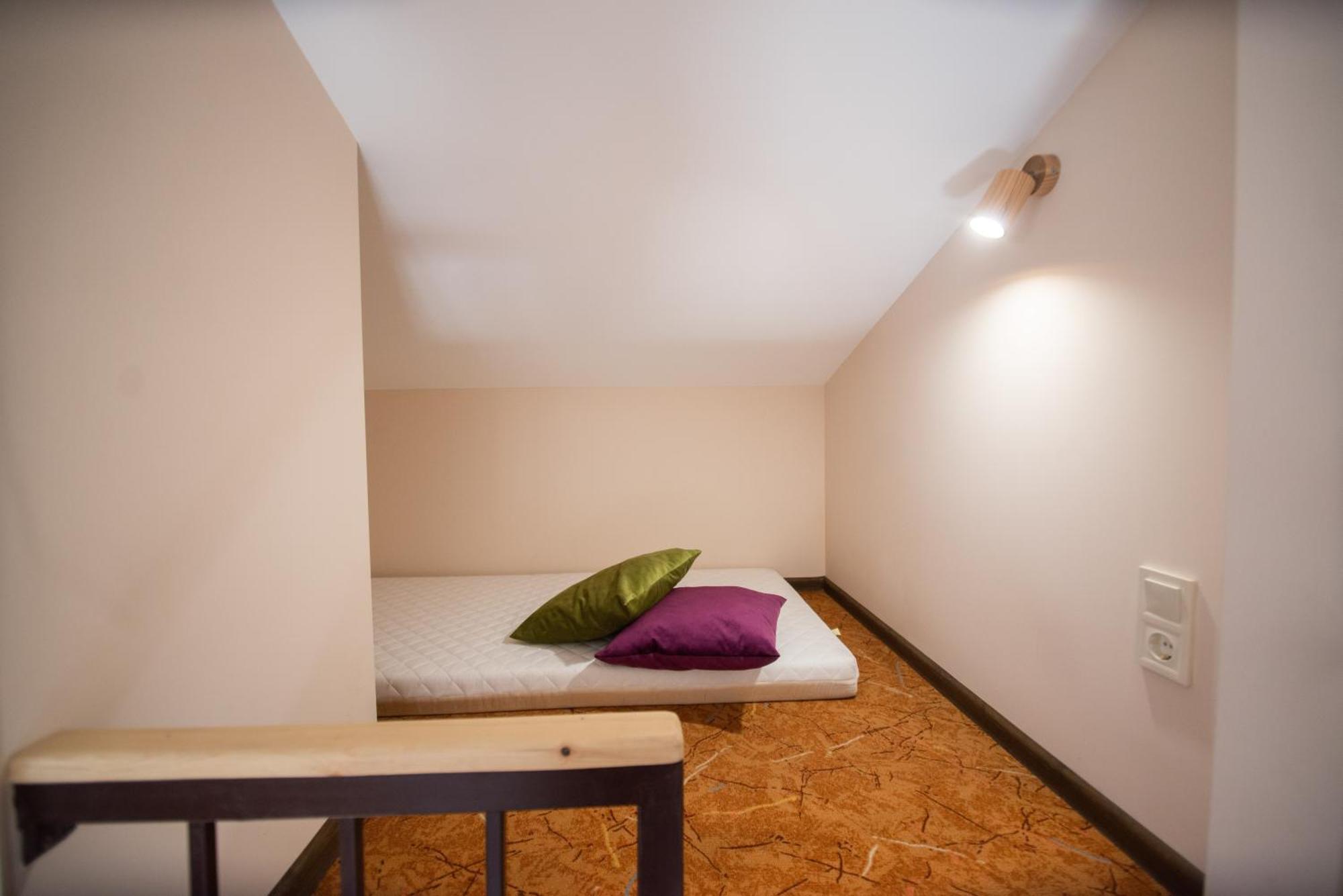Apart Yaroslava Osmomysla 9 Square - City Center Liov Exterior foto