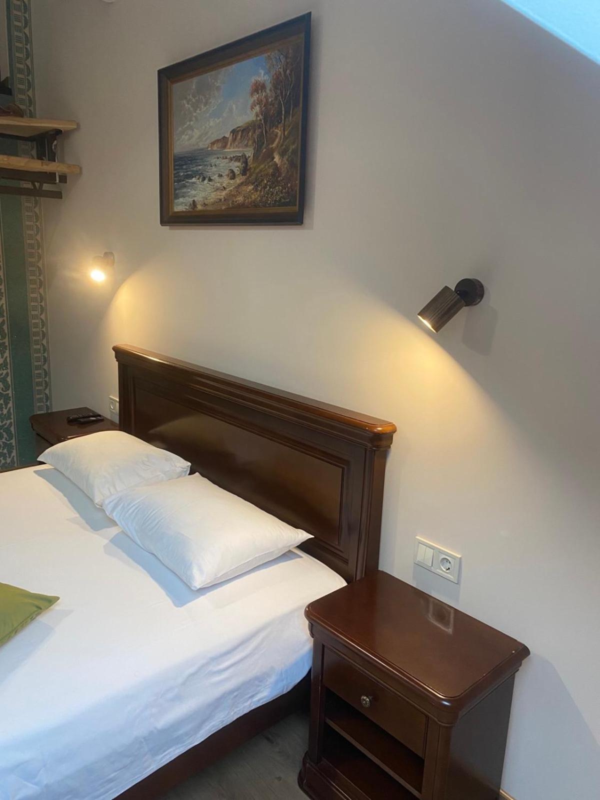 Apart Yaroslava Osmomysla 9 Square - City Center Liov Exterior foto