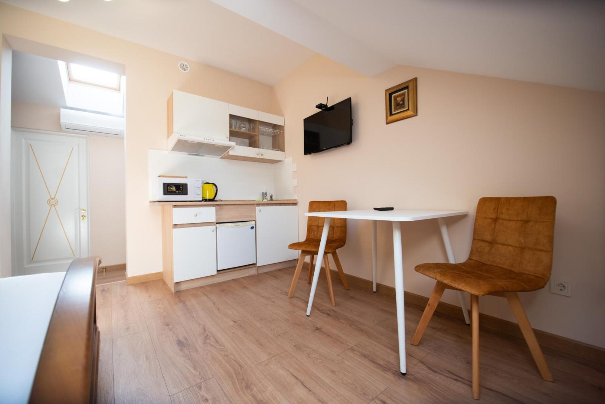 Apart Yaroslava Osmomysla 9 Square - City Center Liov Cameră foto